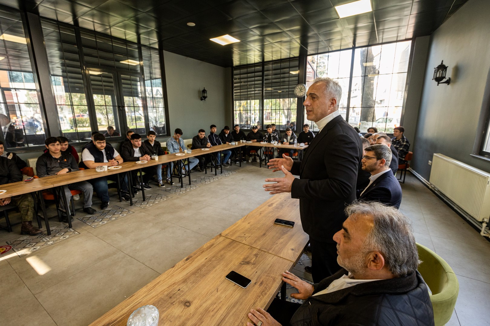 AK GENÇLİK CUMHUR İTTİFAKI ADAYI BABAOĞLU’NUN YANINDA