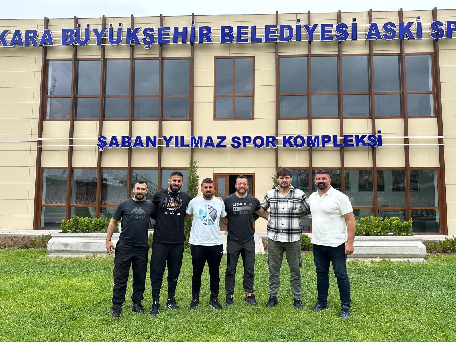 Hendek Belediyesinin işten çıkardığı Güreşçiyi ASKİ kaptı