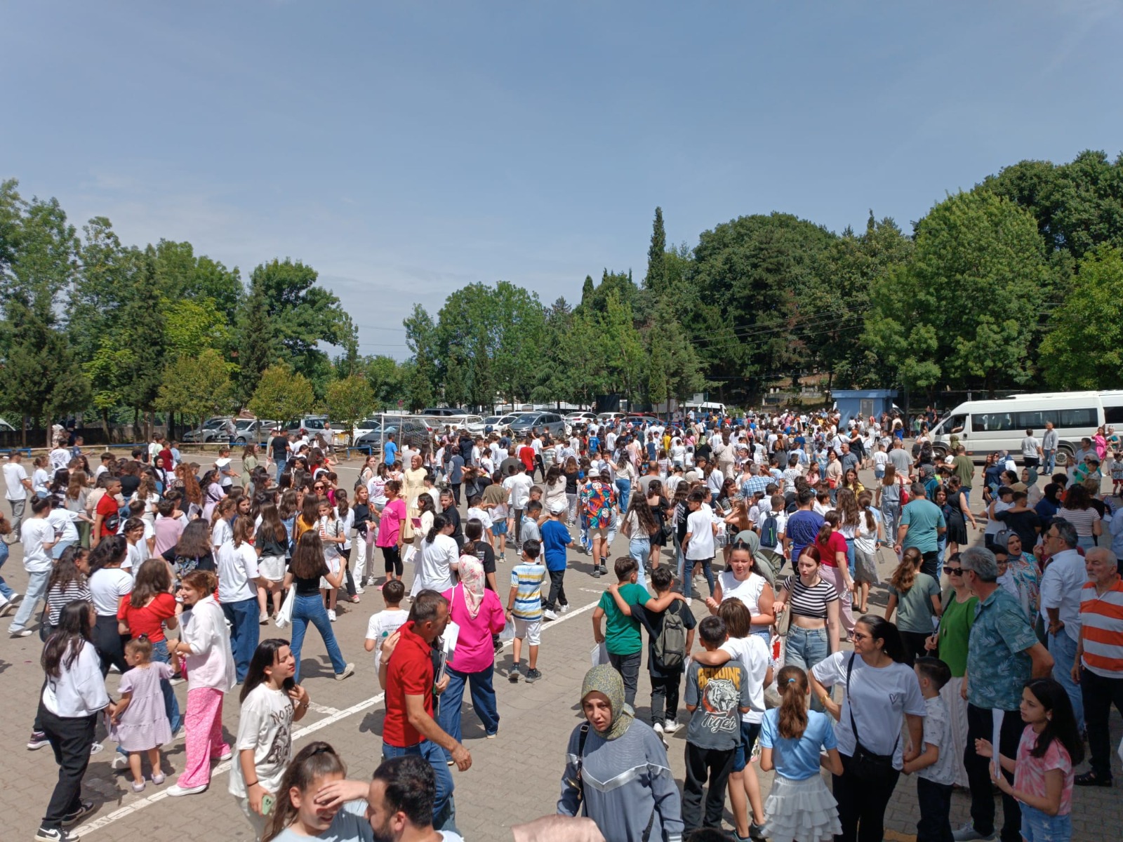 Hendek’te Karne Heyecanı Yaşadı