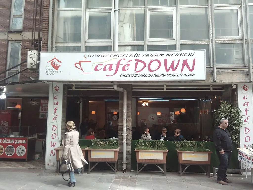 Makale: Bir “Down Cafe’nin” Kırk Yıl Hatırı Vardır - Galeri-2