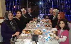 Haber: Kadin kollari hiz kesmeden çalişmalarina devam ediyor - Öne Çıkan