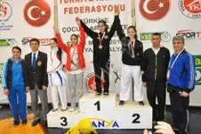 Aygüneş ve durmaz sirbistan'da