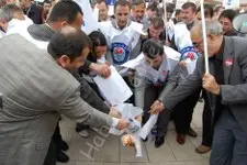 Haber: öğretmenler bordro yakti - Öne Çıkan