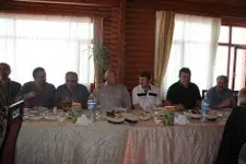 Paranin patronlari hendekteydi