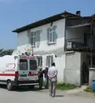 Haber: Genç kiz kendini asarak canina kiydi - Öne Çıkan