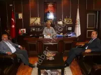 Ayhan ve inci’den , ispiroğlu’na teşekkür ziyareti