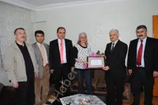 Haber: Emekli öğretmen karaman’i unutmadilar - Öne Çıkan