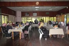 Haber: Kur-an kursu öğretmenlerine sürpriz kutlama - Öne Çıkan