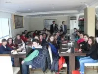 Haber: Hem yarişi kazandilar,hem yemeği - Öne Çıkan