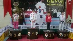 Hendek’li karatecilerden 27 madalya