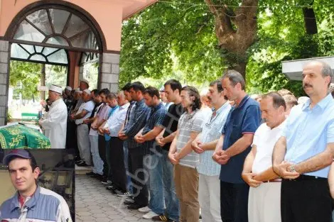 Haber: Boğularak hayatini kaybeden temizce dualarla son yolculuğuna uğurlandi - Öne Çıkan