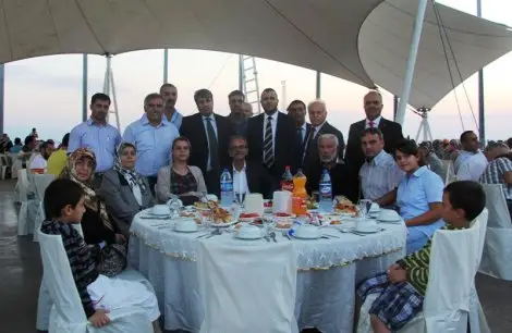 şehit aileleri inci’nin verdiği ftarda buluştu