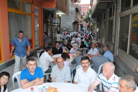 Haber: Hendek ülkü ocaklari iftar verdi - Öne Çıkan