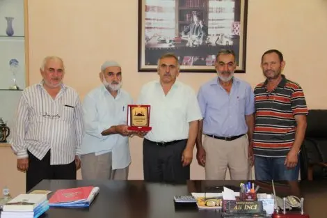 Haber: Mehmet akif ersoy camii derneğinden inci’ye teşekkür - Öne Çıkan