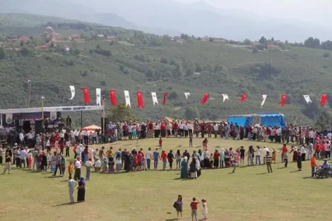 Haber: Yaylacilar harmantepe’de buluştu - Öne Çıkan