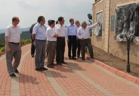 Sağlikçilar, bayraktepe’de toplandi