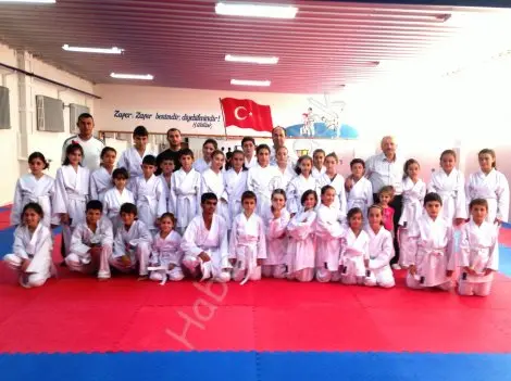 Haber: Mhp belediye başkan aday adaylarindan sporculara ziyaret - Öne Çıkan