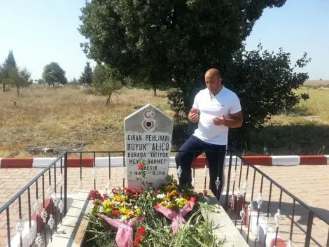 Haber: Başpehlivan kavakçi’dan anlamli ziyaret - Öne Çıkan