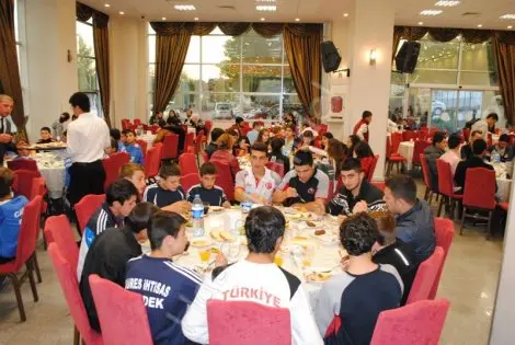 Haber: Hendek’te amatör sporcular haftasi ödül programina eksiklikler damgasini vurdu - Öne Çıkan