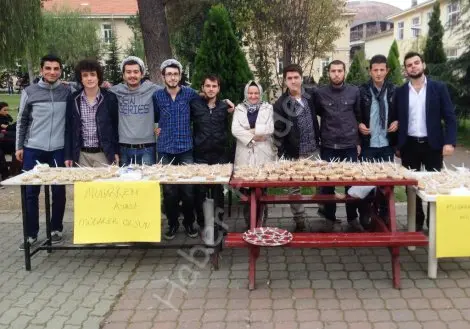 Haber: Hendek ülkü ocaklari aşüre dağitti - Öne Çıkan