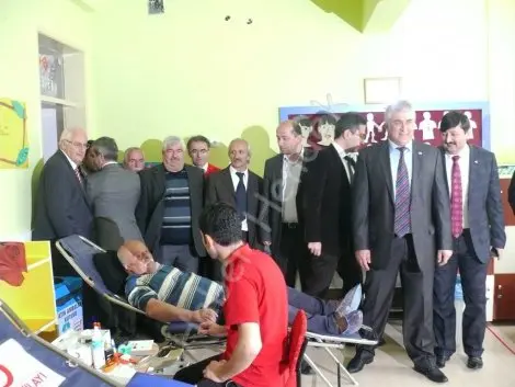Haber: Atikehanim ortaokulundan kan bağişi kampanyasi - Öne Çıkan