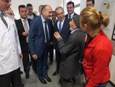 Haber: Sağlik bakani müezzinoğlu sakarya eğitim araştirma hastanesini gezdi - Öne Çıkan