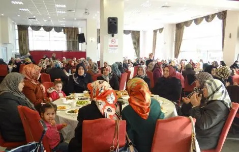 Haber: Kuran kurslari yararina kahvalti - Öne Çıkan