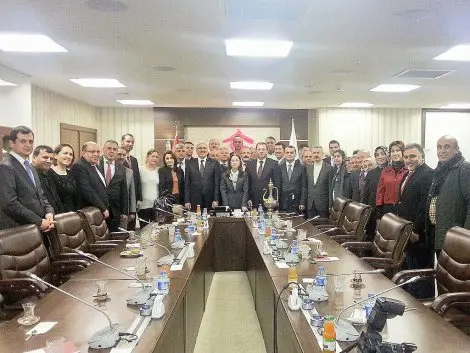 Haber: Ak parti il teşkilati,bakan ayşenur islam’i ziyaret etti - Öne Çıkan