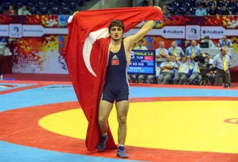 Haber: Karabacak, milli takimda - Öne Çıkan