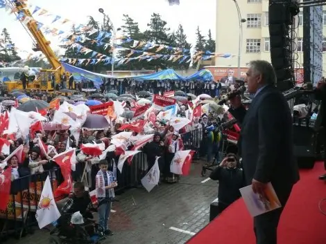 Haber: Inci meydan mitinginde projelerini açikladi - Öne Çıkan