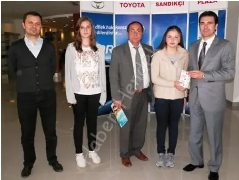 Sağlik meslek lisesinden resim dalinda büyük başari