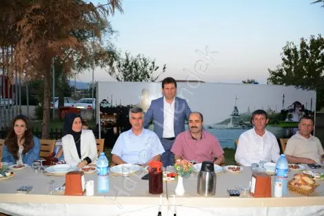 Haber: Kösterelive çalişma arkadaşlari iftarda buluştu - Öne Çıkan