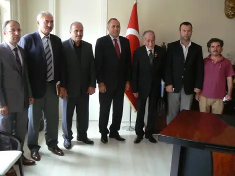 Haber: Kaymakam mustafa ayhan'a ziyaret - Öne Çıkan