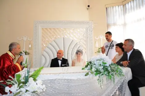 Haber: Münevver ile taner bir ömür hayata evet dediler - Öne Çıkan