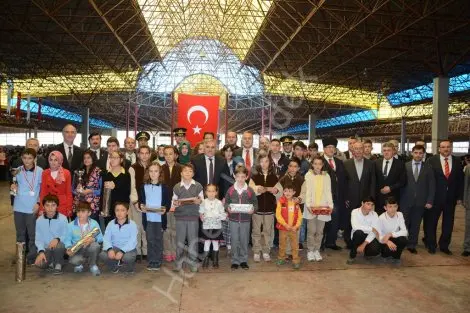 Haber: Cumhuriyet bayrami hendek’te kutlandi - Öne Çıkan
