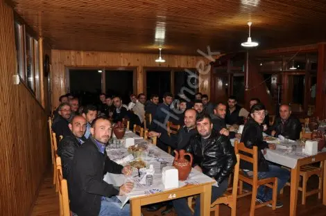 Haber: Tutkunlar inşaat ve yapi ailesi yemekte buluştu - Öne Çıkan