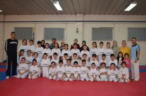 Haber: Amatör haftasi karate turnuvasi - Öne Çıkan