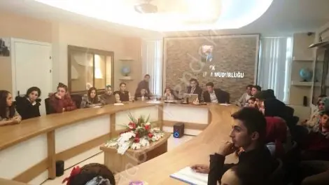 Haber: Hendek öğrenci meclis başkani solak oldu - Öne Çıkan
