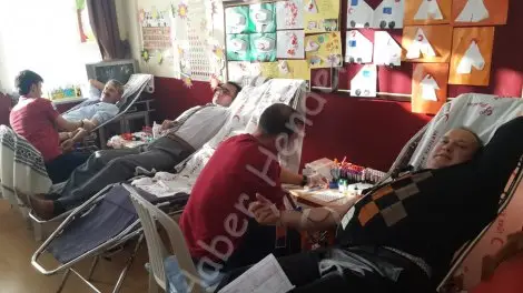 Kazimiye cumhuriyet ortaokulundan kan bağişi kampanyasi