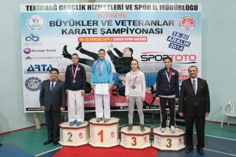 Hendek’li karateciler şampiyonadan döndü