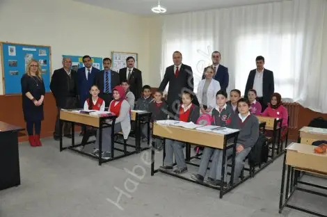 Dikmen’de hayirsever’e teşekkür belgesi