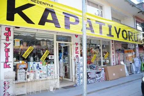 Açik çarşi mağazasindan büyük indirim (kapatiyoruz)