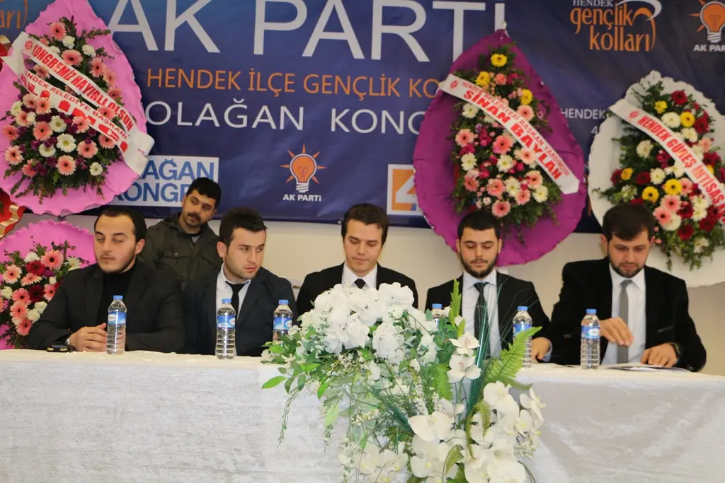 Haber: Ak Parti Hendek Gençlik Kollarında Yeni Başkan Muhammet Erci - Galeri-4