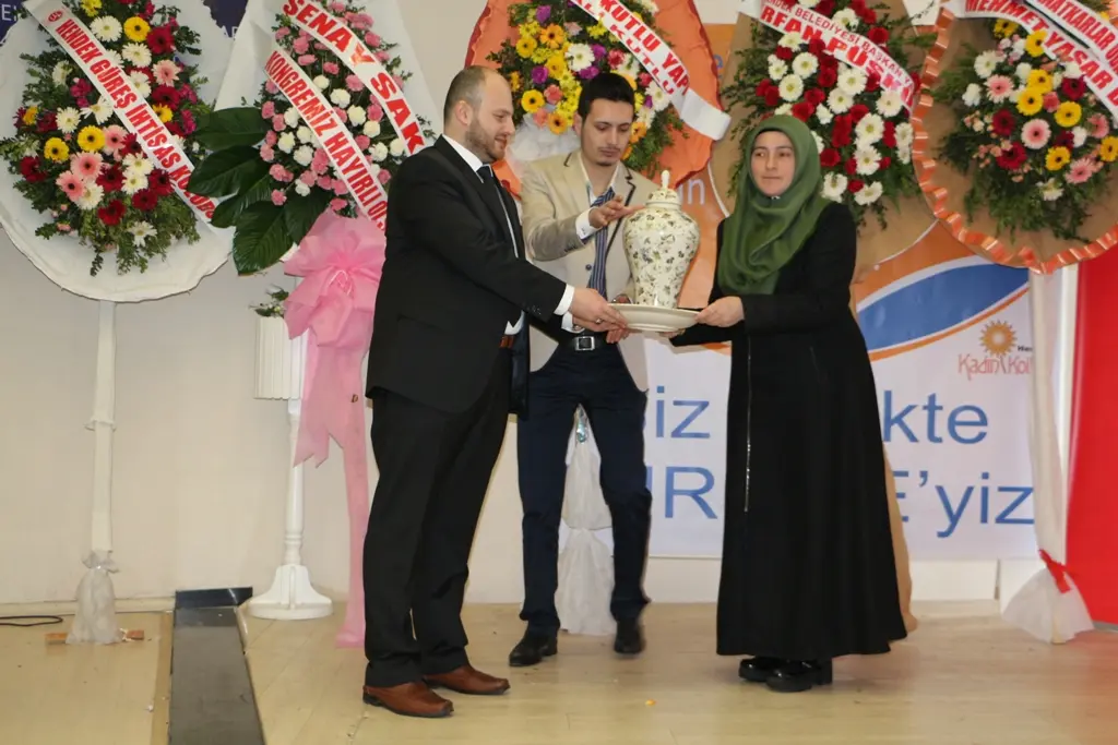 Haber: Ak Parti Hendek Gençlik Kollarında Yeni Başkan Muhammet Erci - Galeri-5
