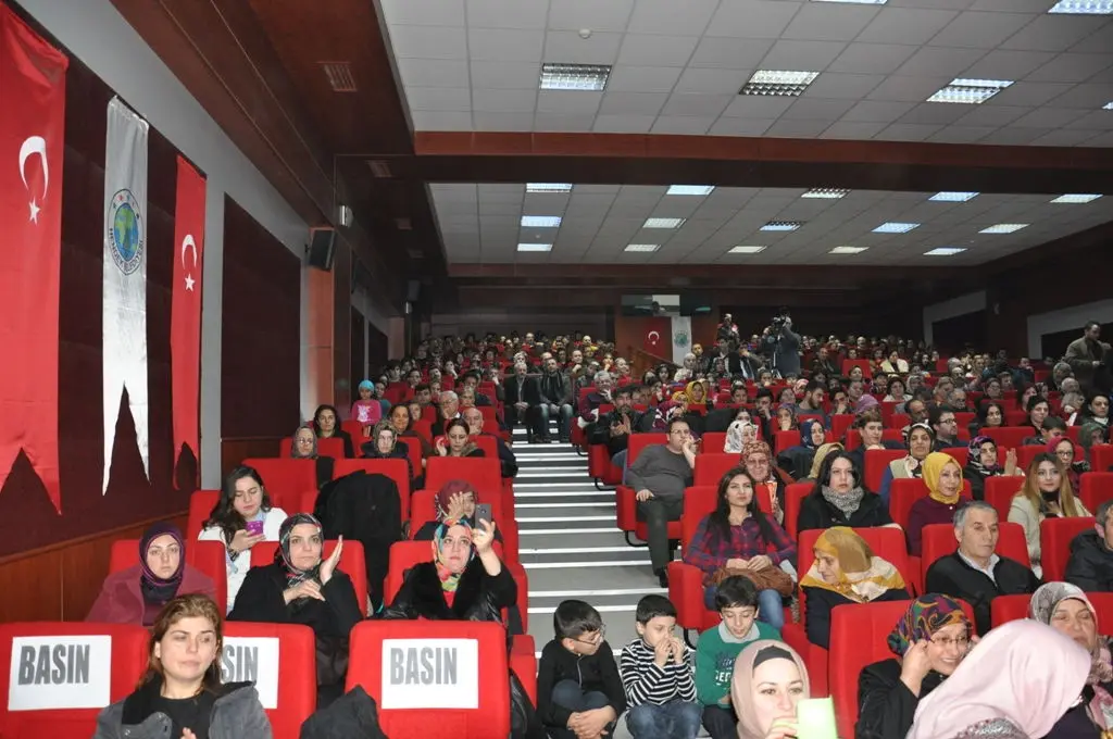 Haber: Hendek’te Türk Halk Müziği Şöleni - Galeri-3