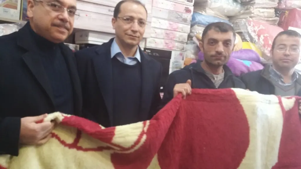 Haber: Türk Eğitim Sen’den Türkmenlere yardım - Öne Çıkan