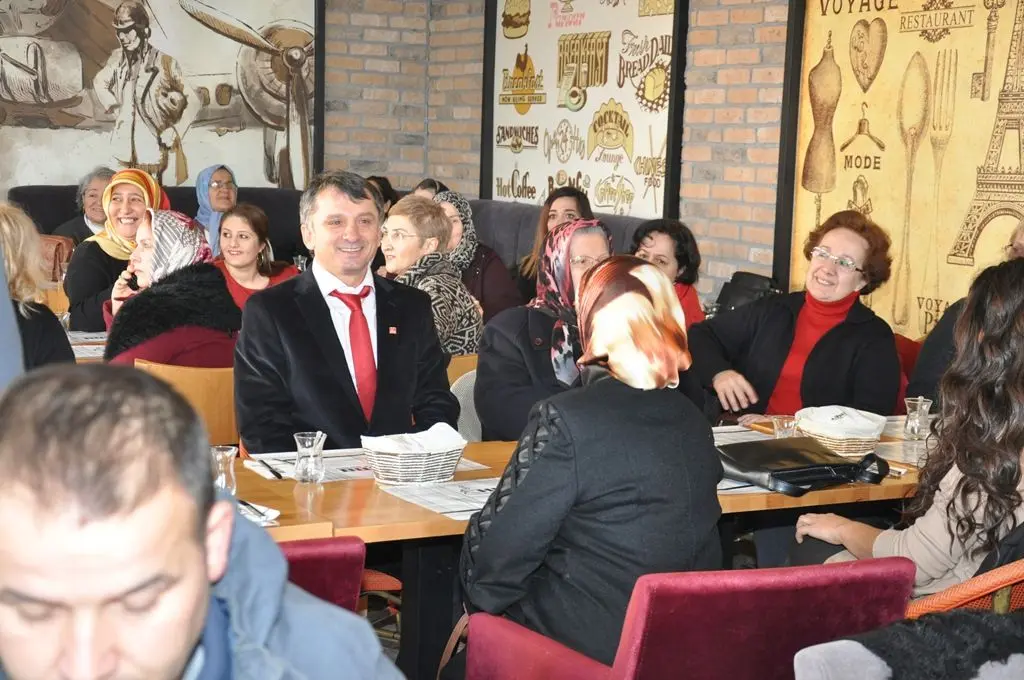Haber: Hendek Chp Kahvaltıda Buluştu - Galeri-6