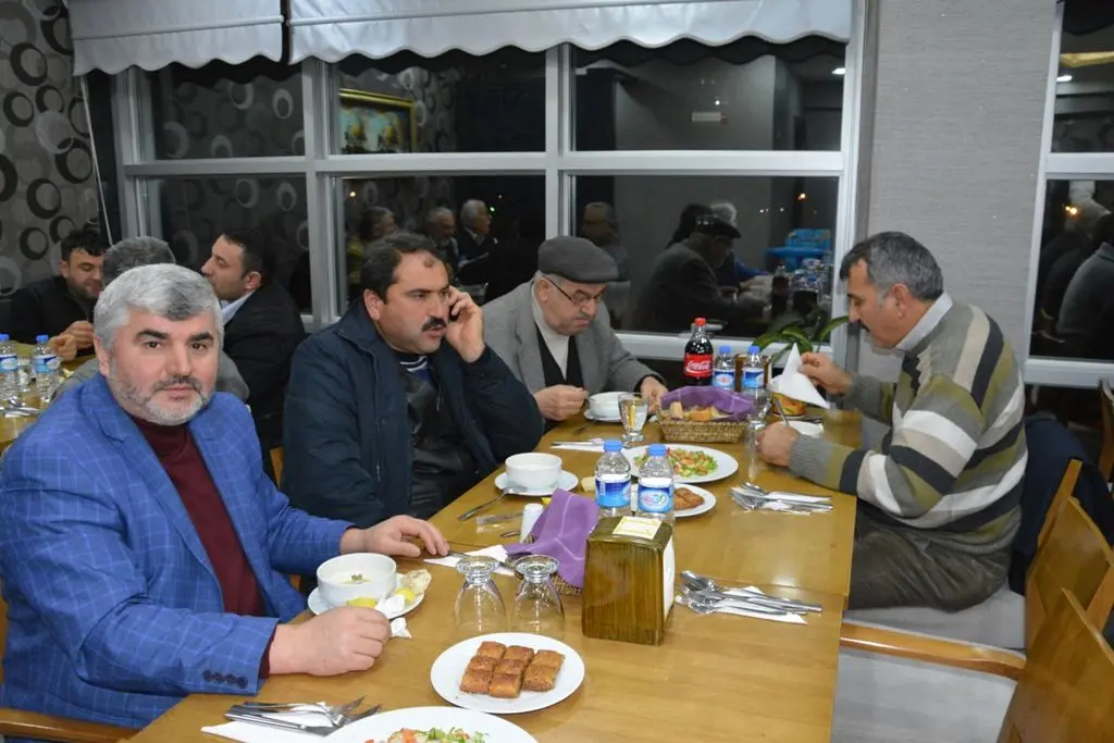 Haber: Ordulular Dernek Başkan ve Üyeleri Hendek’te  yemekte bir araya geldi - Galeri-5