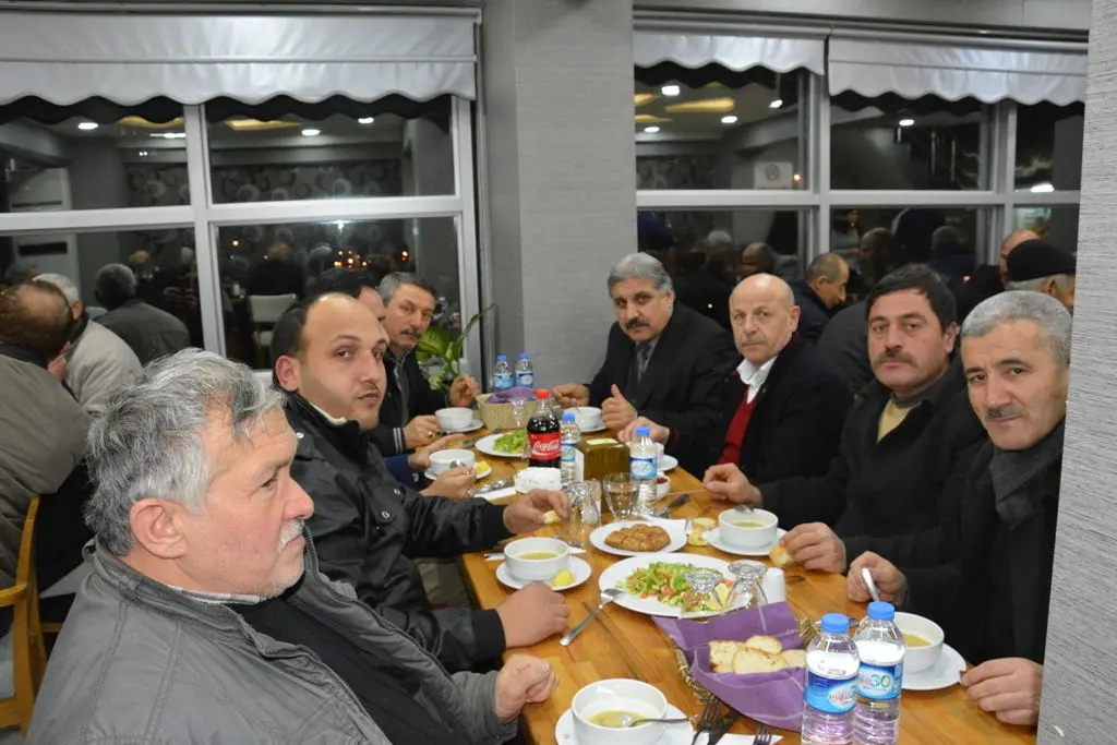 Haber: Ordulular Dernek Başkan ve Üyeleri Hendek’te  yemekte bir araya geldi - Galeri-4