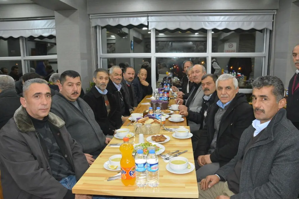 Haber: Ordulular Dernek Başkan ve Üyeleri Hendek’te  yemekte bir araya geldi - Galeri-2